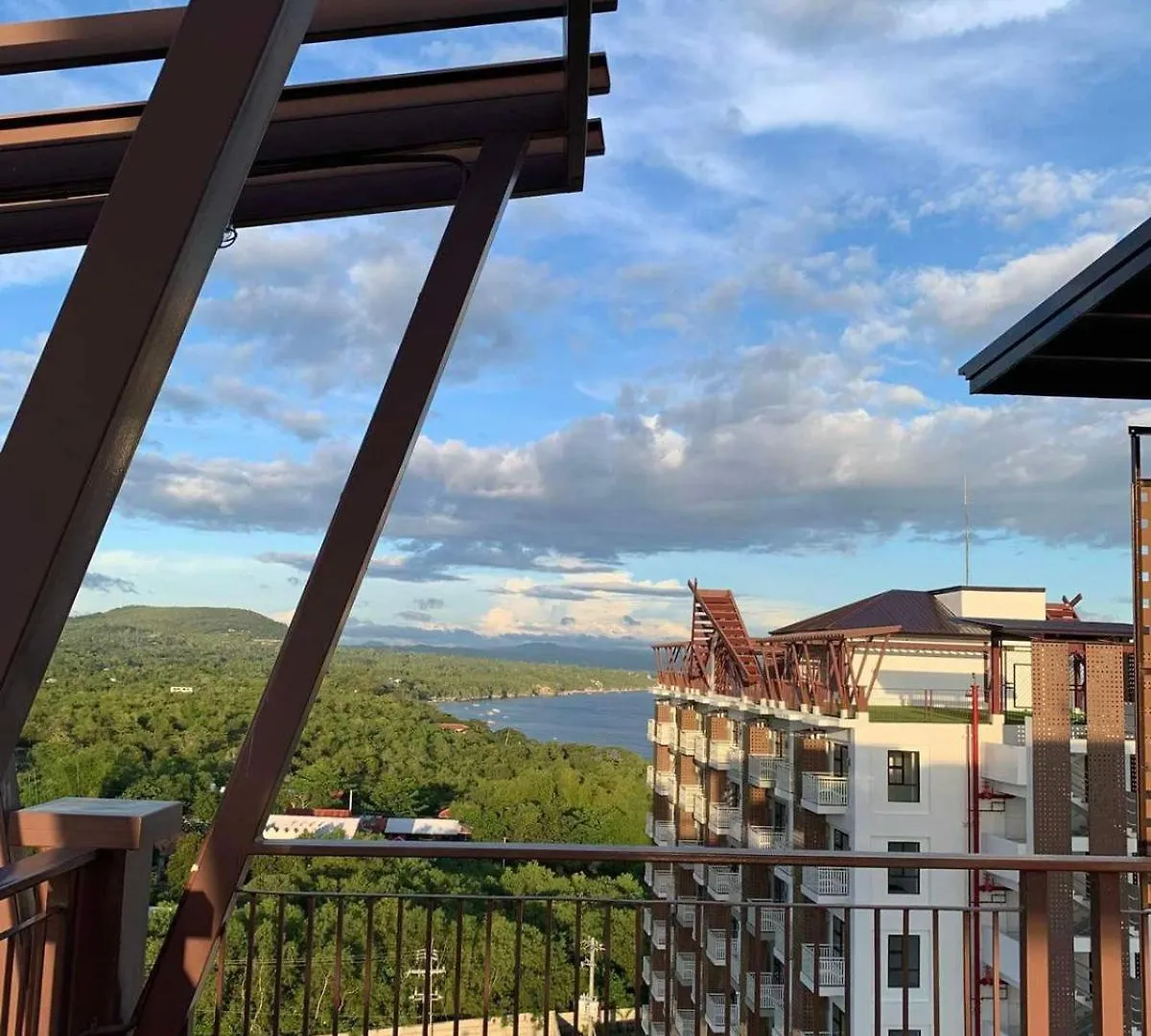 Modern Condo With Ocean Views And Pool In Panglao Dauis Φιλιππίνες
