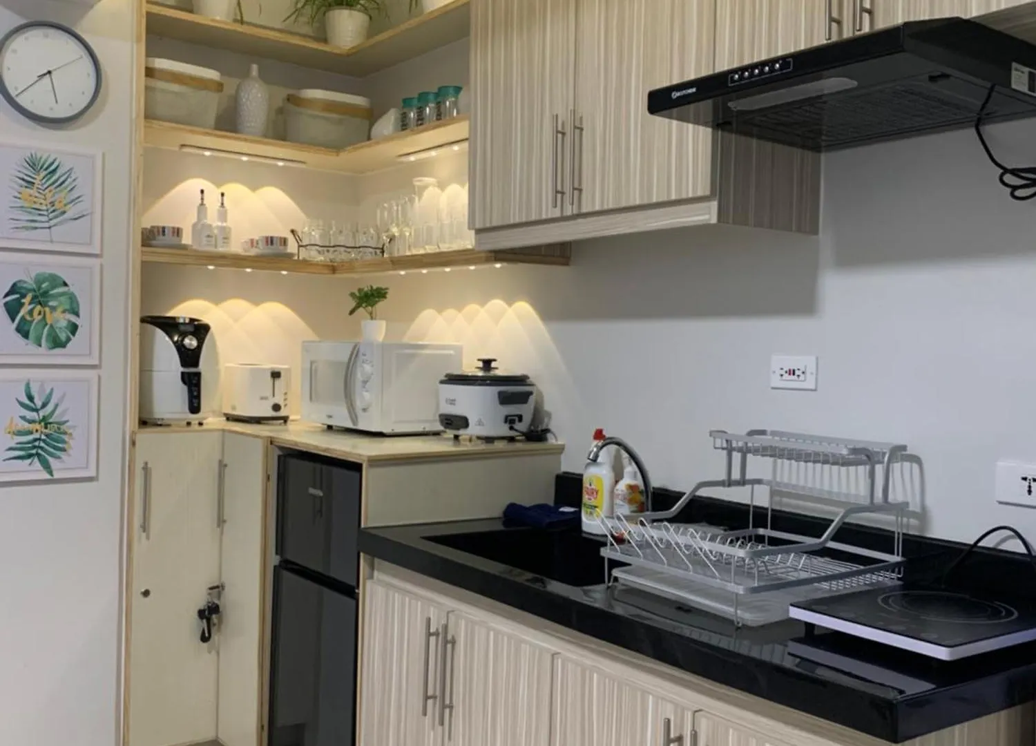 Ξενοδοχείο με διαμερίσματα Modern Condo With Ocean Views And Pool In Panglao Dauis