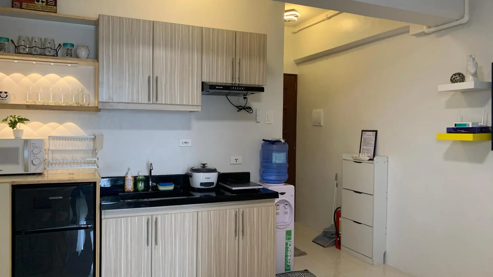 Ξενοδοχείο με διαμερίσματα Modern Condo With Ocean Views And Pool In Panglao Dauis