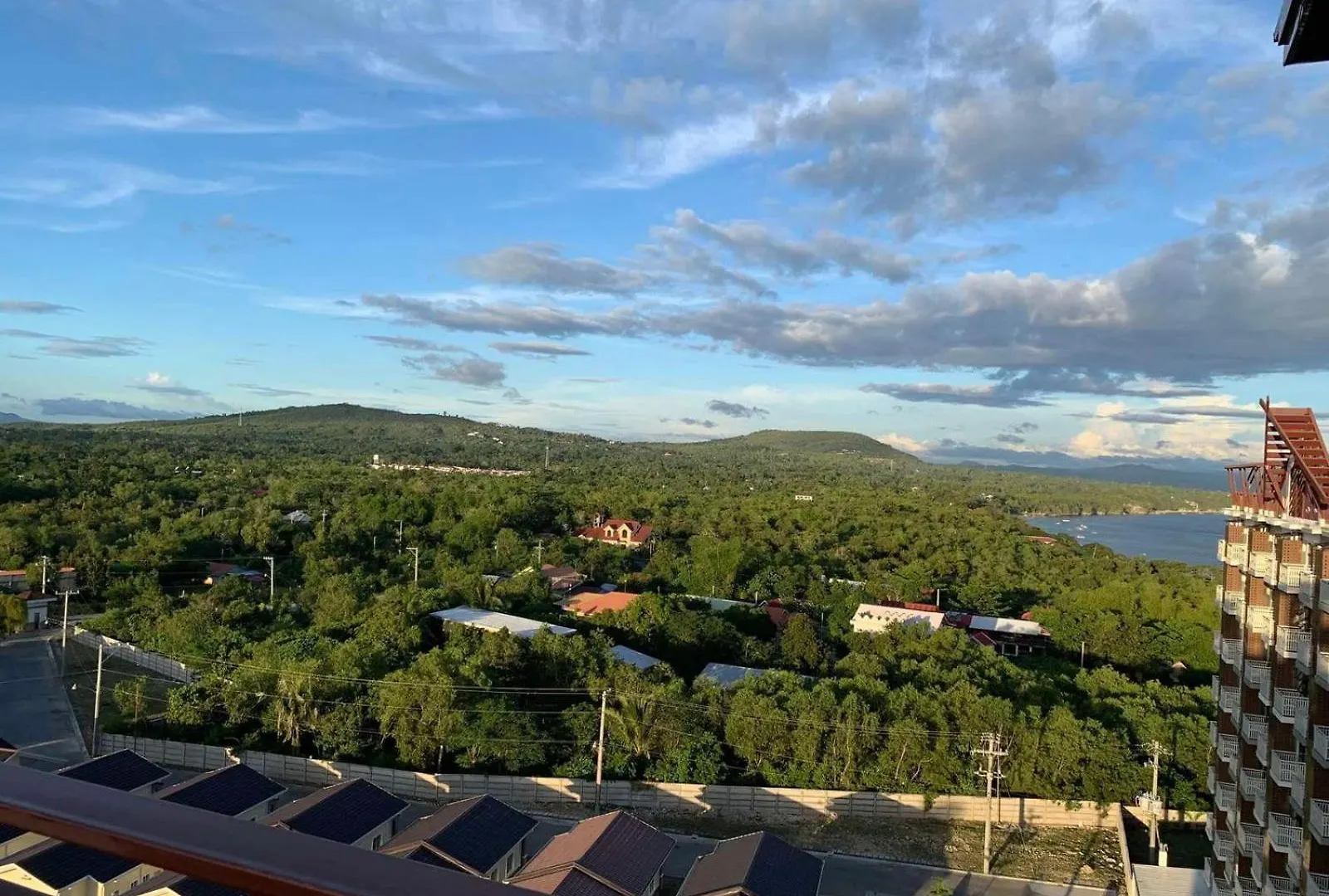داويس Modern Condo With Ocean Views And Pool In Panglao